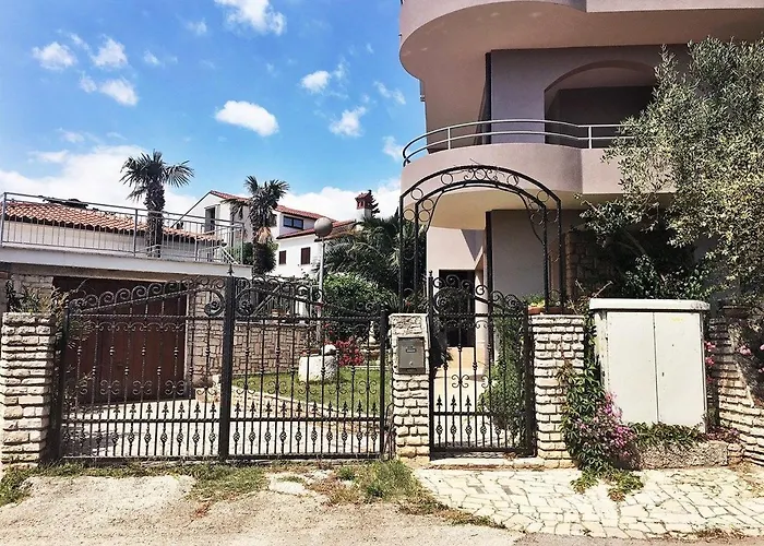 Apartments Ondamarina